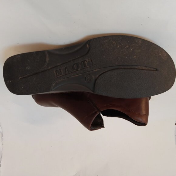 NAOT Brown Leather Zip Ankle Fashion Boots Bootie Shoe Clogs Size 42 EUR 9 US - Picture 12 of 14